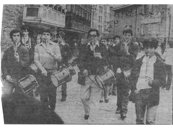 Algunos txistularis de Ezberdinak